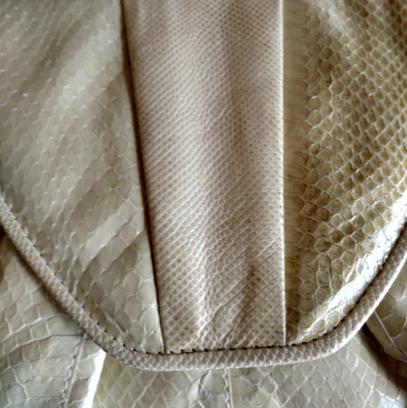 Neiman Marcus Vintage Cream crossbody purse - Picture 2 of 8